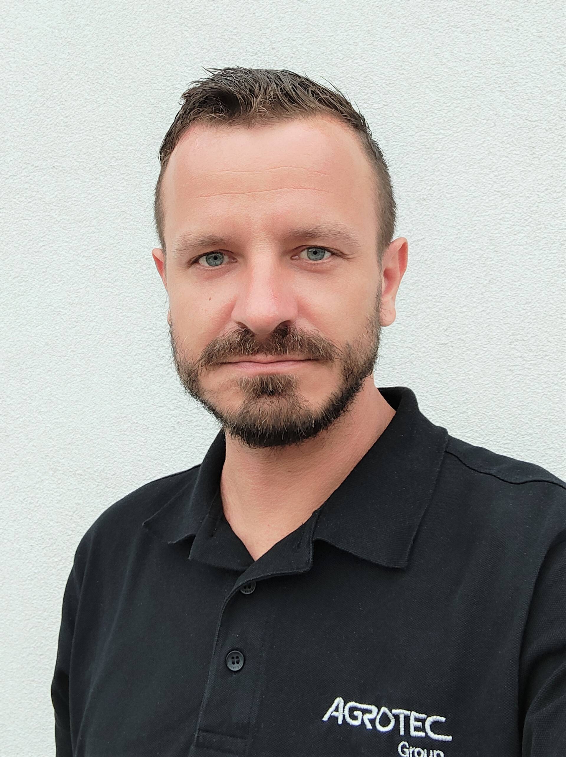 Miroslav Plecák